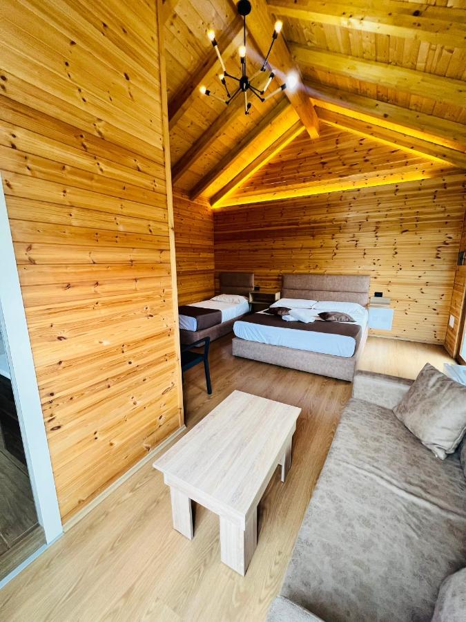 Bujtina Tradicionale Hotel Lepushe Exterior photo